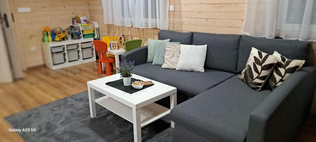 Ferienwohnung Sloneczne Wzgorze Lubrza  Exterior foto