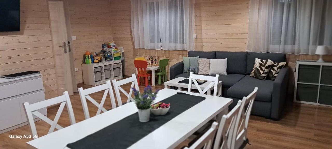Ferienwohnung Sloneczne Wzgorze Lubrza  Exterior foto